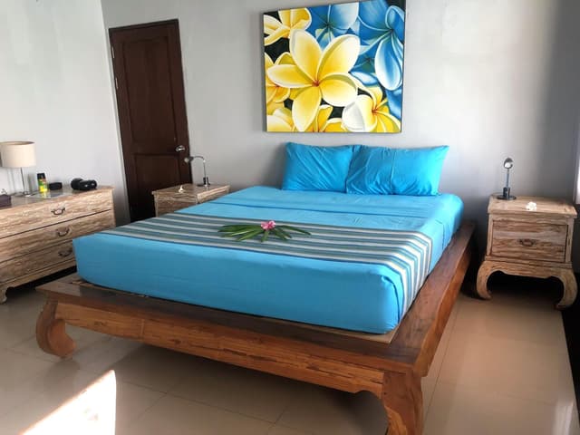 Inter-Connecting Room