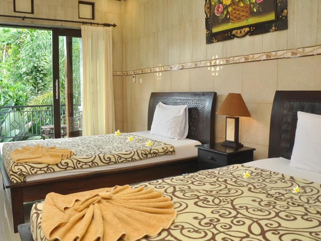 Twin Room with Bath