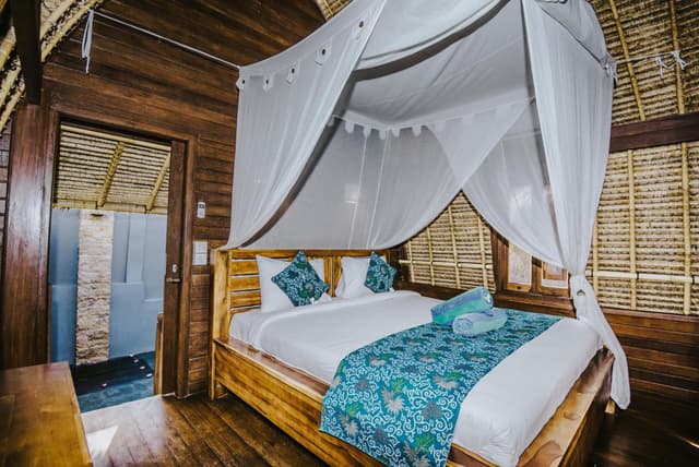 Standard Huts Ocean View