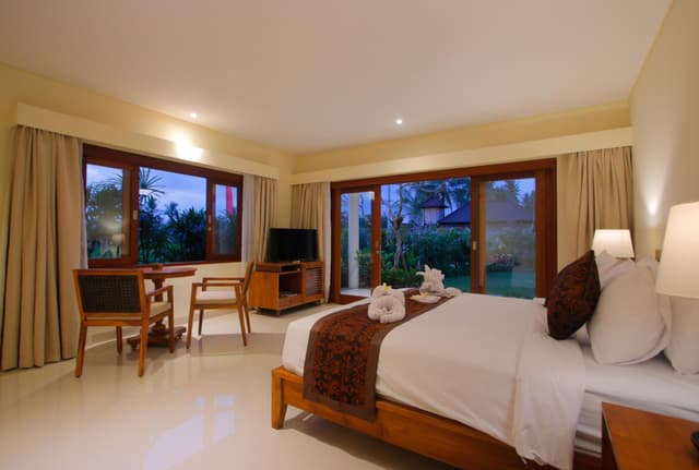 Deluxe Suite