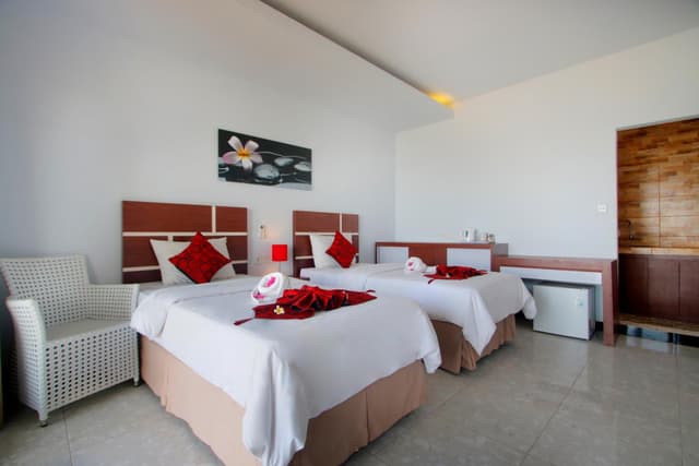 Deluxe Twin Room with Sea View
