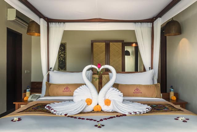 Flash Deal- Deluxe One-Bedroom Villa with Private Pool (Room Only)