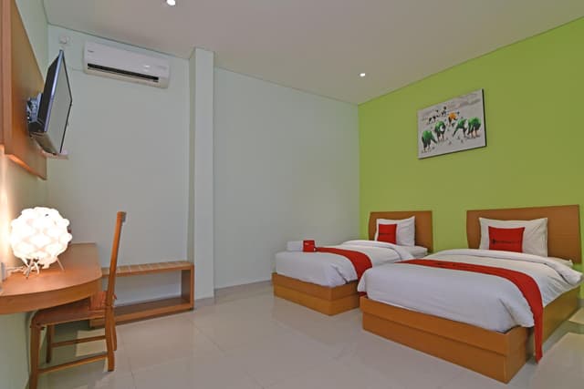 Deluxe Twin Room