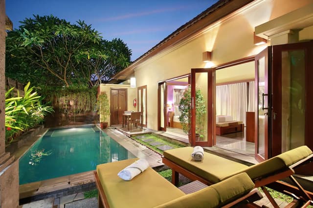 One-Bedroom Pool Villa with Floating Breakfast