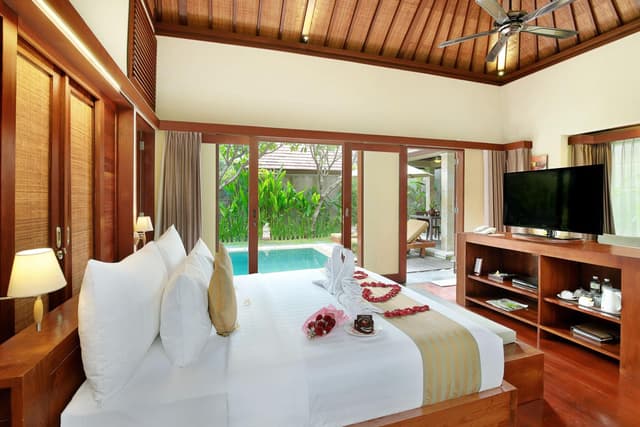 Honeymoon Suite Villa with Honeymoon Decoration