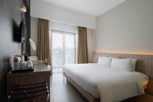 Deluxe King Room