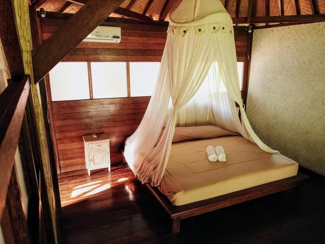 Wooden Bungalow with Private Garden