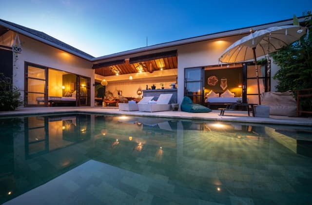 Double Room with Pool View