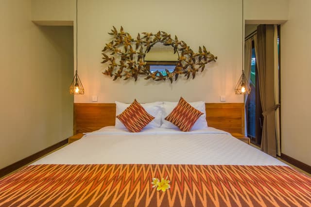 Queen Room with Pool View