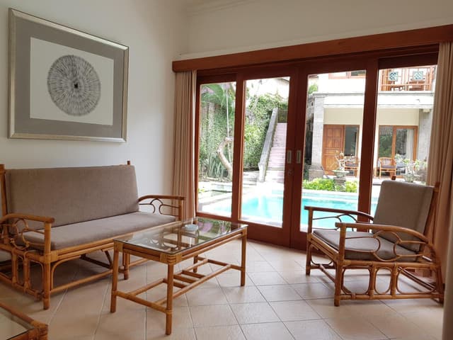 Deluxe Room (2 Adults + 1 Child)
