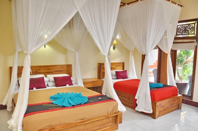 Triple Room with Bath
