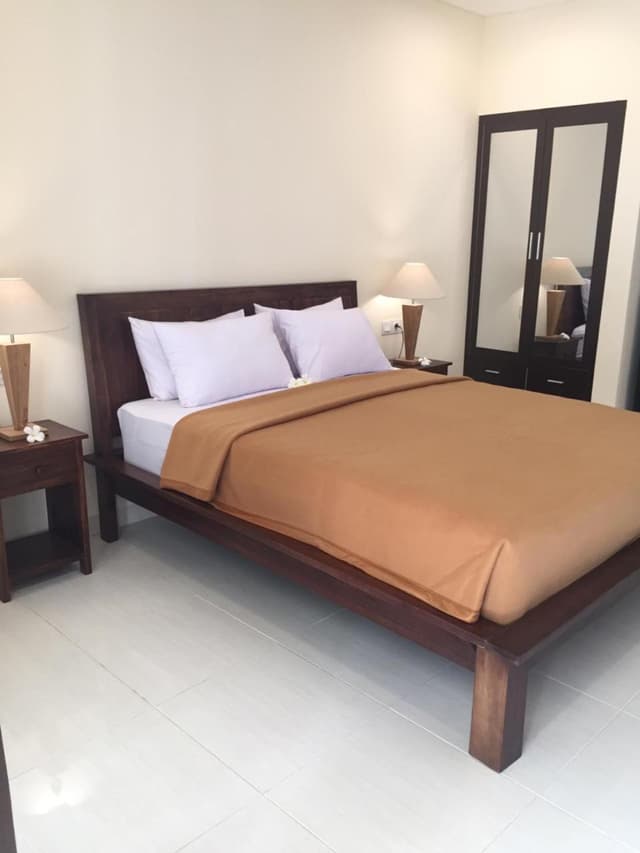 Double or Twin Room with Private Bathroom