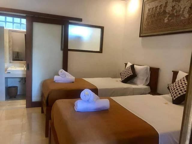 Double Room with Private Bathroom