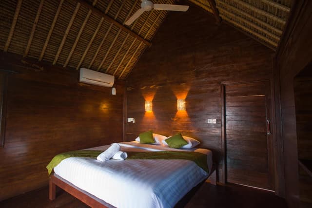 One-Bedroom Bungalow