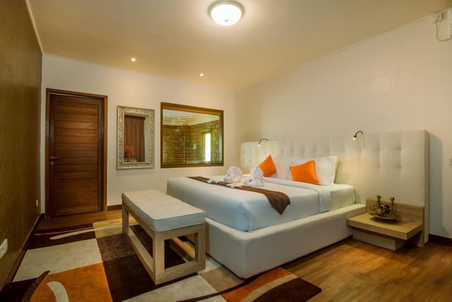 9 Bedrooms Villa with Private Chef & Airport Transfers