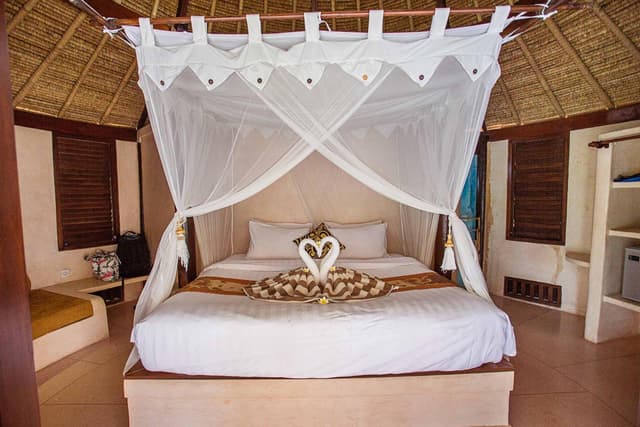 One-Bedroom Bungalow