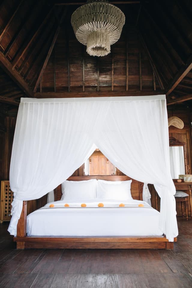Romantic House