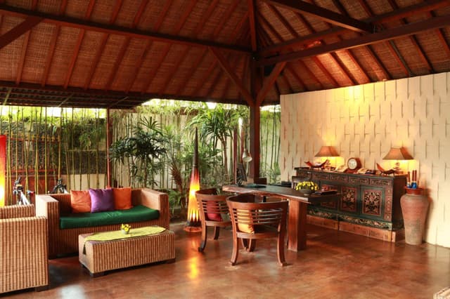 Studio with Complimentary Daily Afternoon Tea