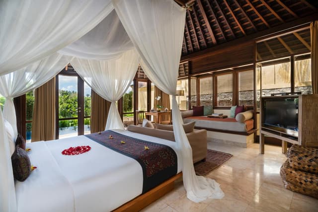 Courtyard Pool Villa