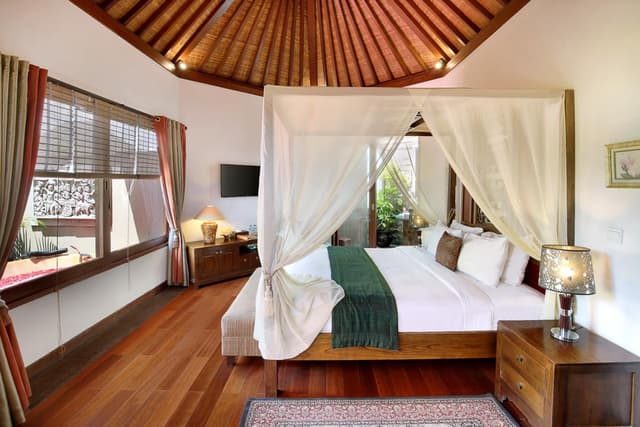 Special Offer - One-Bedroom Suite with Hot Tub