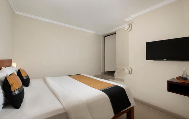 Suite with Garden View