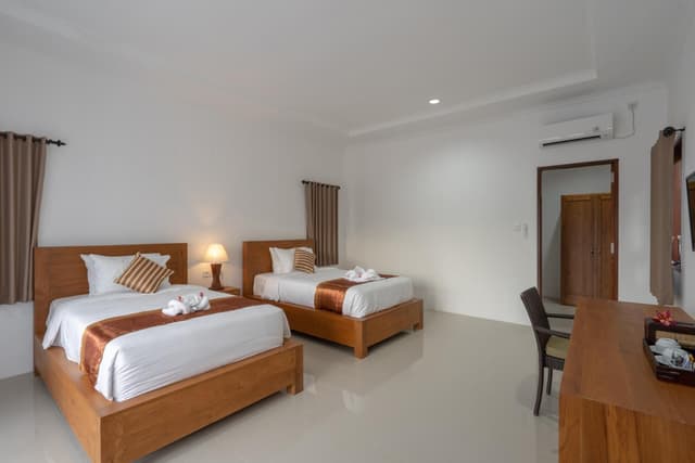 Deluxe Twin Room