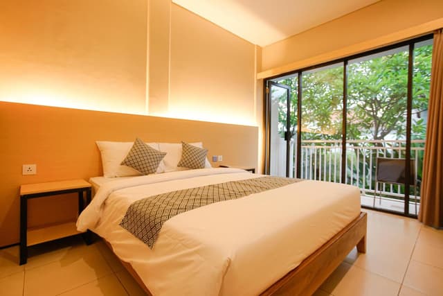 Deluxe Double Room with Balcony