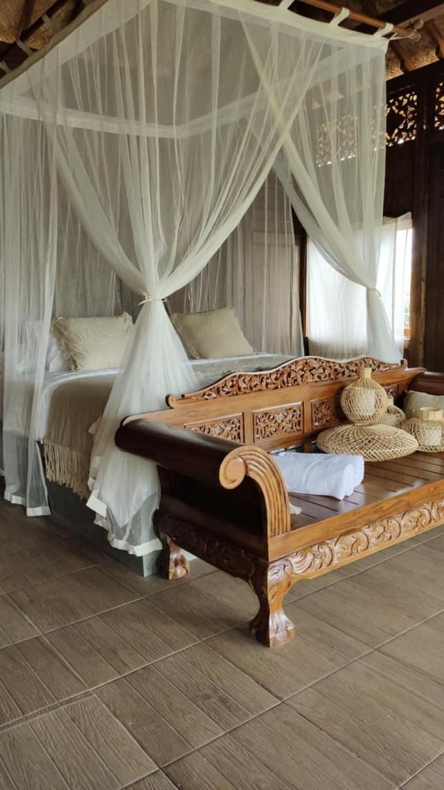 Deluxe Bungalow with Garden View