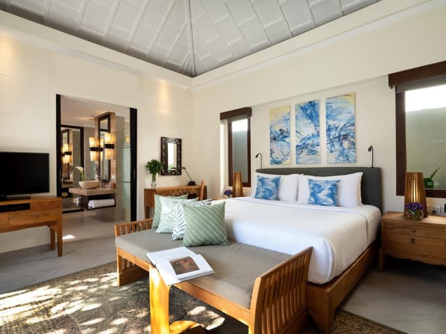 One-Bedroom Villa with Private Pool, Bathtub and Fully Equipped Kitchenette