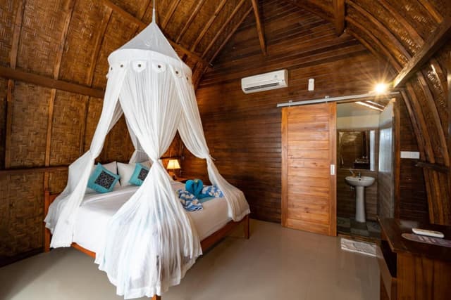 Deluxe Bungalow with Sea View