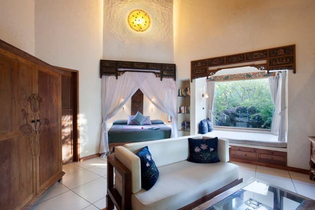 Lotus Suite