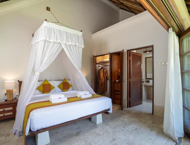 King Villa with Courtyard View Free 60 Minutes Balinese Massage for 1 Person