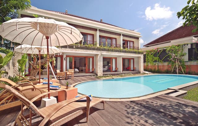 Flash Deal - Suite with Balcony