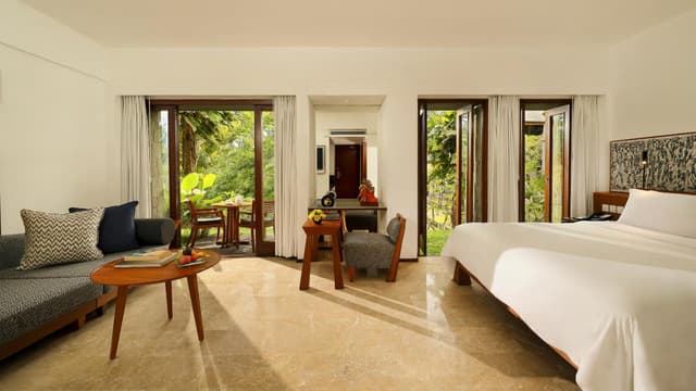 Impressive Forest Suite King Bed with Complimentary Spa Voucher