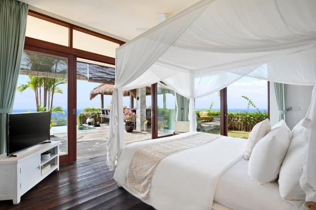 Raja Five-Bedroom Pool Villa with Ocean View