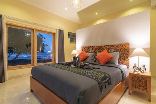 Villa with Sea View