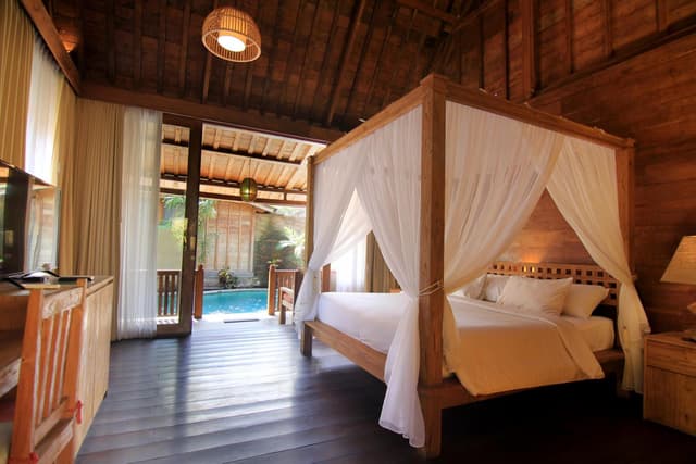 Villa With Private Pool