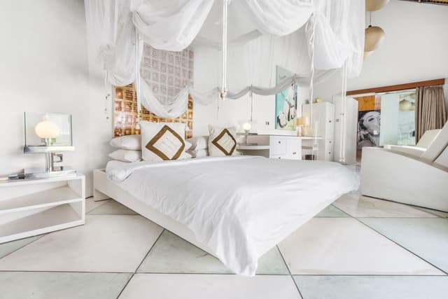 Deluxe Villa