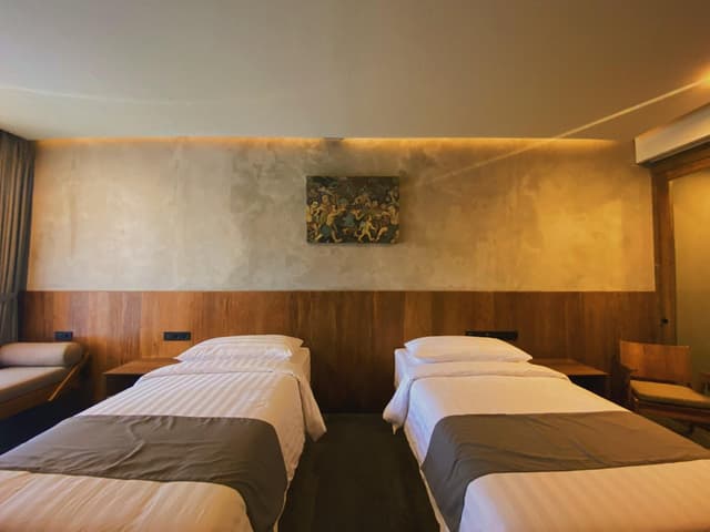 Deluxe Twin Room