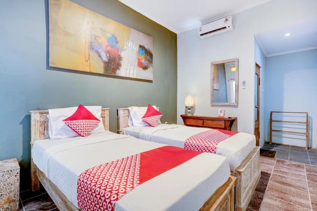 Standard Twin Room