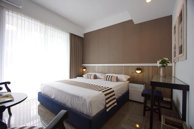 Double or Twin Room with Swimming Pool Access