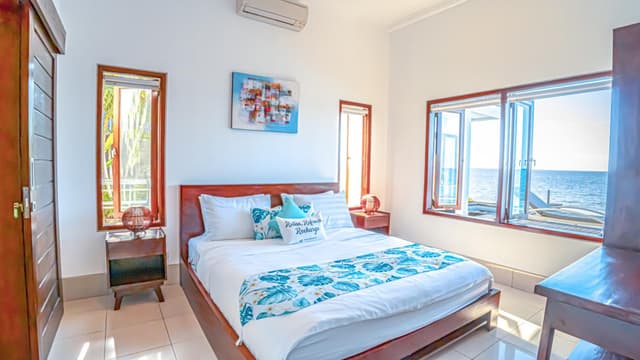 Villa - Beach Front