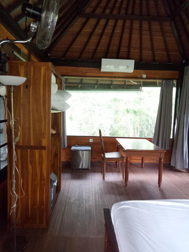 One-Bedroom Bungalow