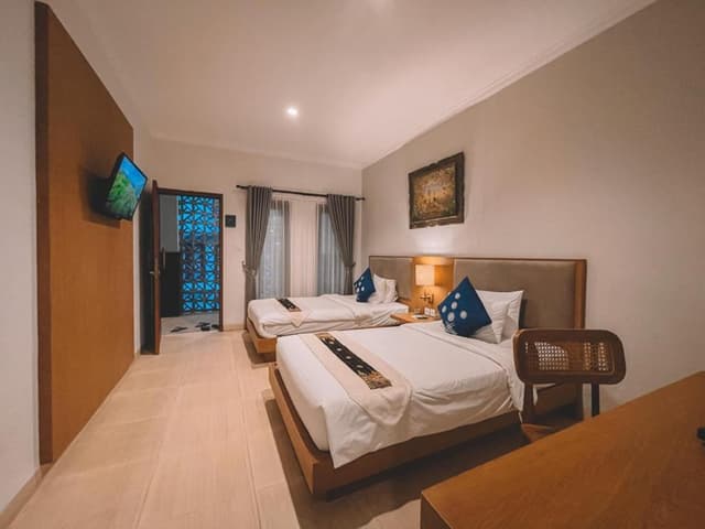 Superior Twin Room