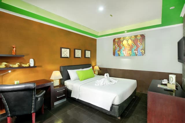 Queen Room