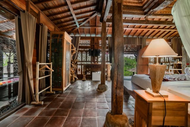 Royal One-Bedroom Villa with Private Pool