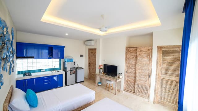 Studio Apartment