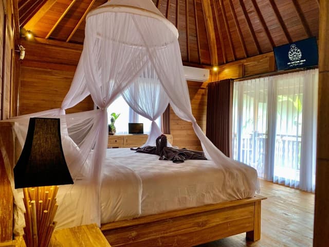 Deluxe Double Room with Balcony