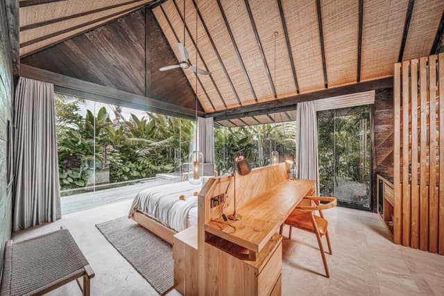 Premium Jabu with Plunge Pool