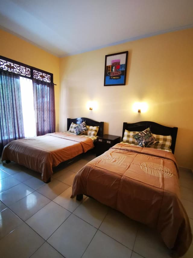Deluxe Twin Room